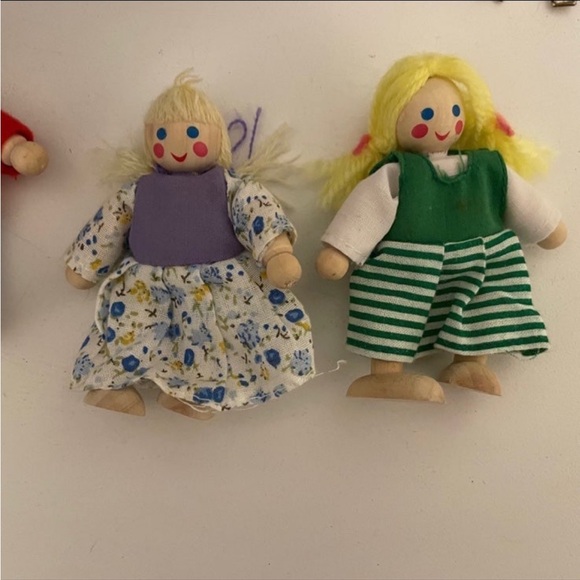 Melissa and Doug wooden doorbell key house complete playset - Picture 4 of 11